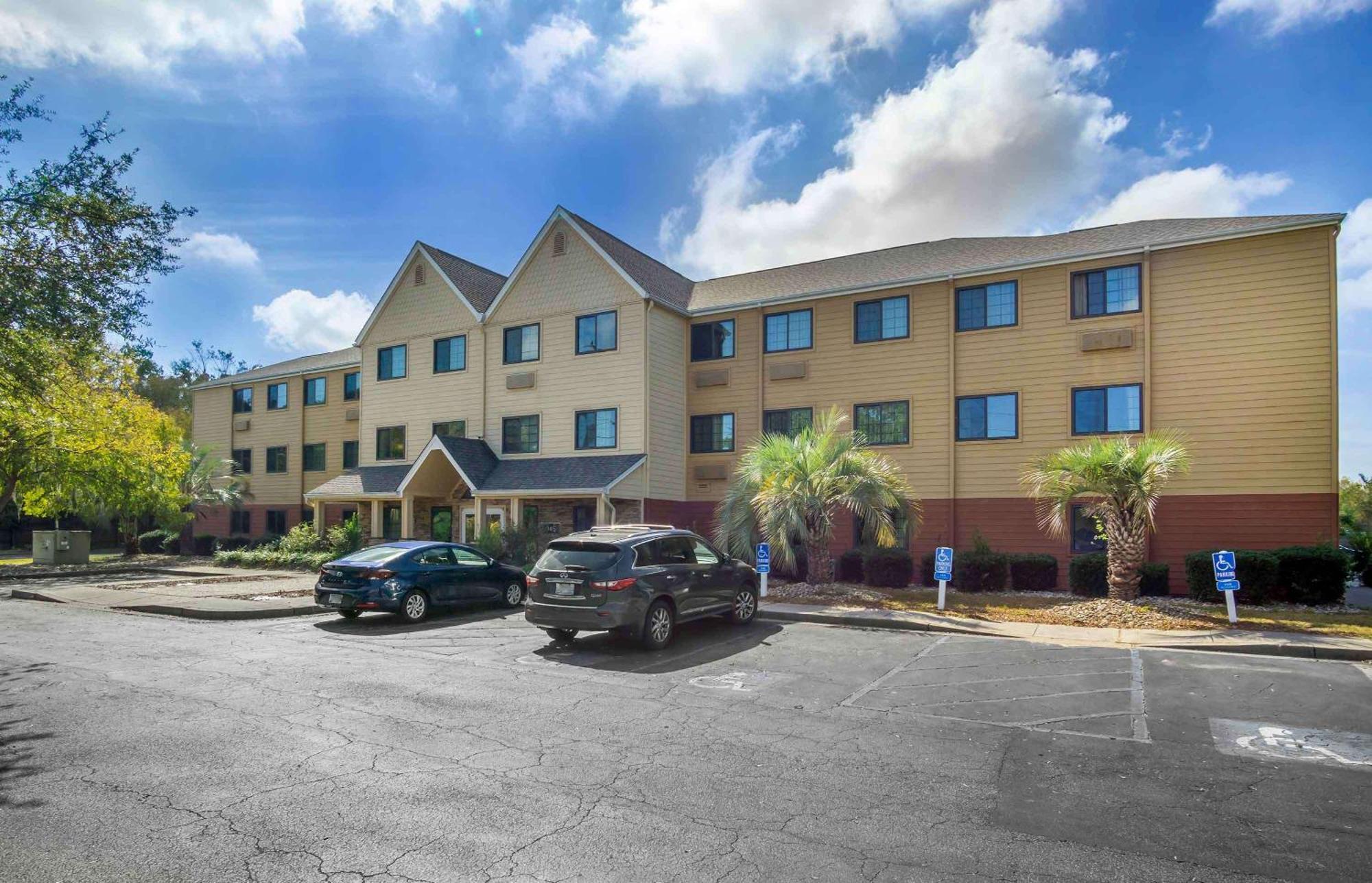 Extended Stay America Select Suites - Charleston - Airport North Charleston Eksteriør billede